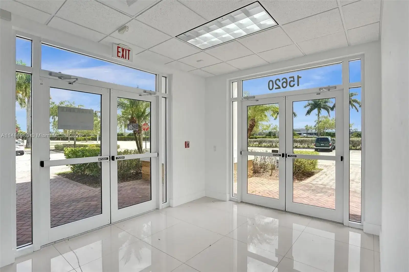 15620 SW 29th St, Miramar FL 33027 photo 2