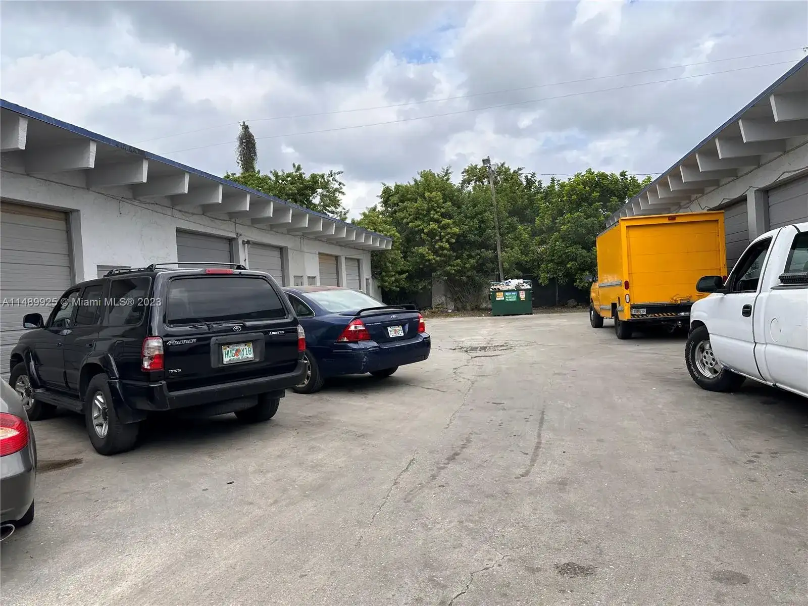 5801-5807 Dawson St, Hollywood FL 33023 photo 2