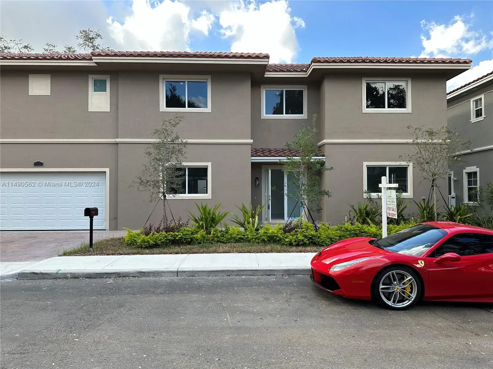 3562 Forest View Cir, Dania Beach FL 33312 photo 2
