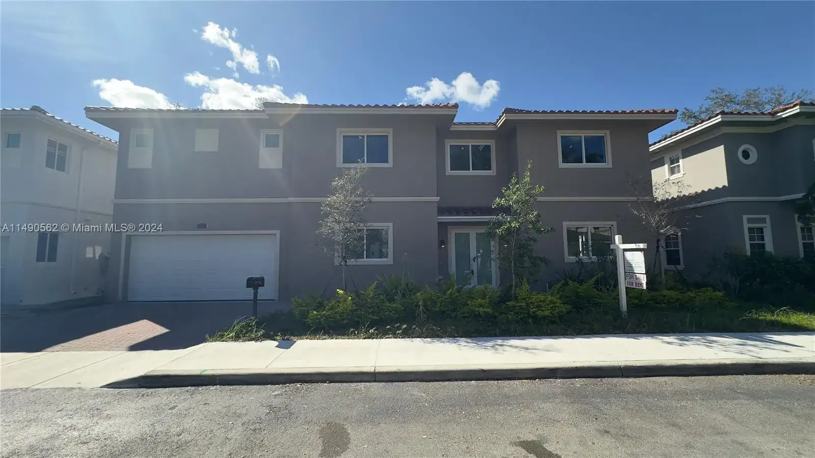 3562 Forest View Cir, Dania Beach FL 33312 photo 4