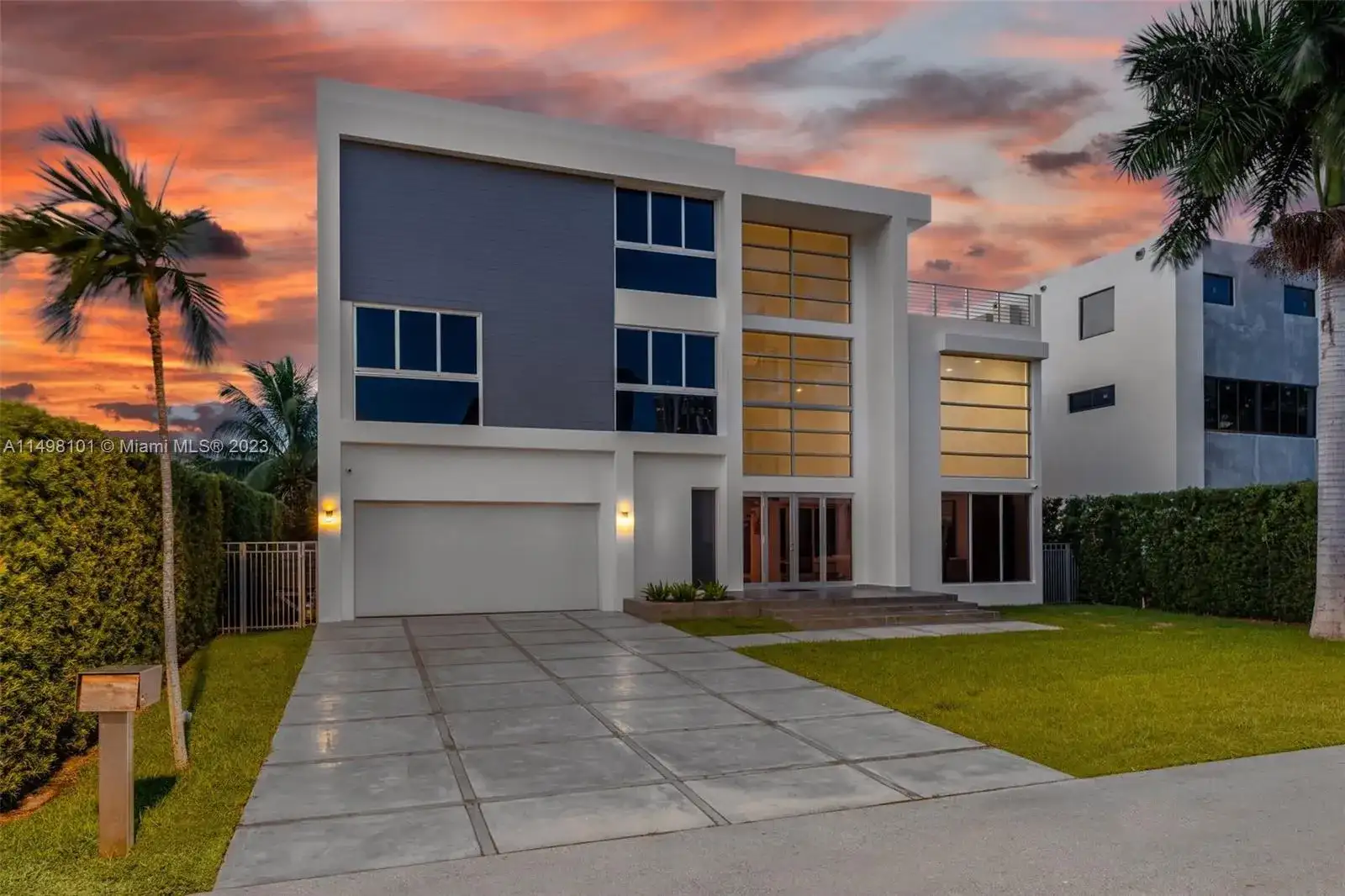 261 189th St, Sunny Isles Beach FL 33160 photo 2