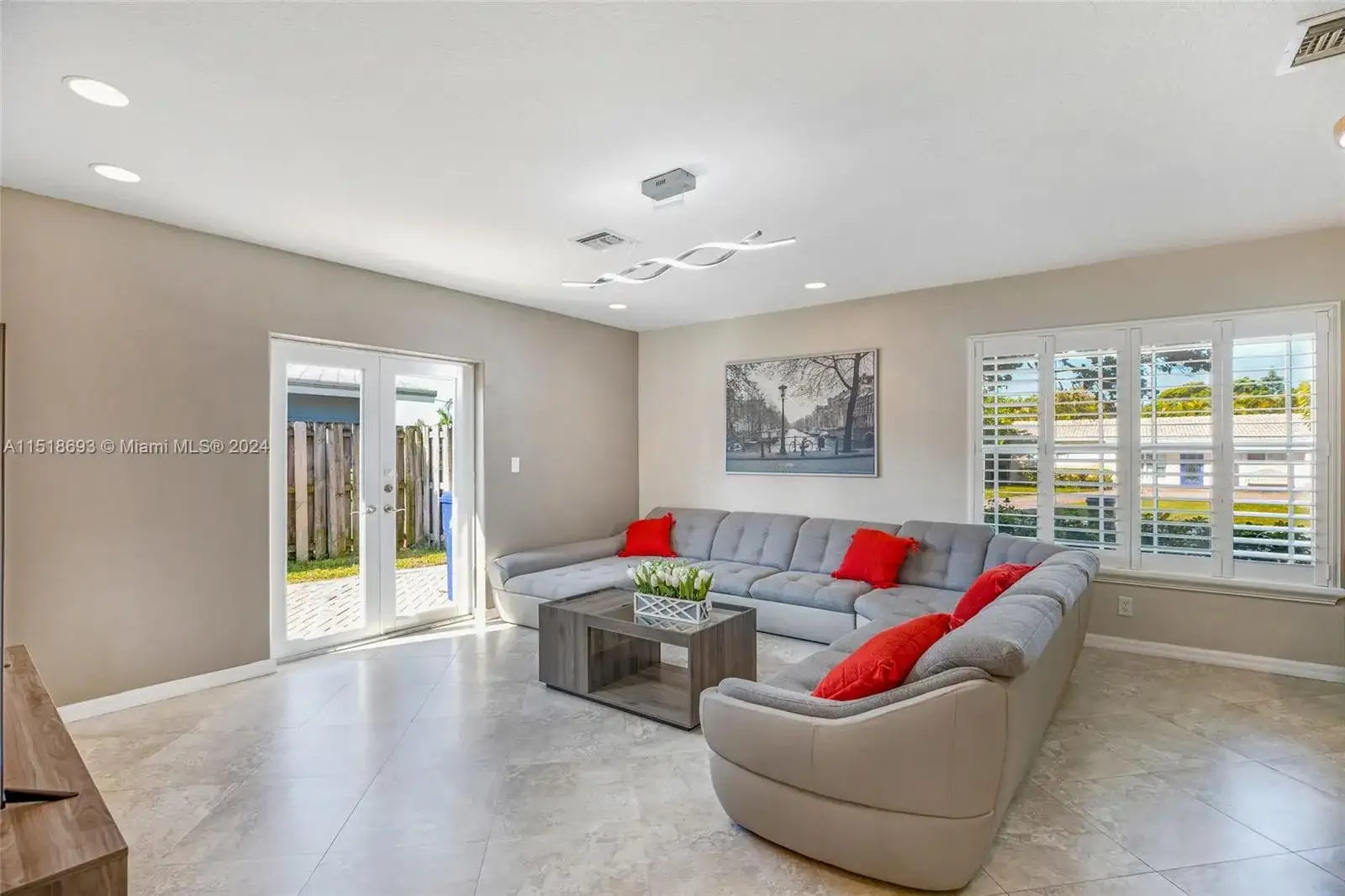 4710 NE 18th Ter, Fort Lauderdale FL 33308 photo 2
