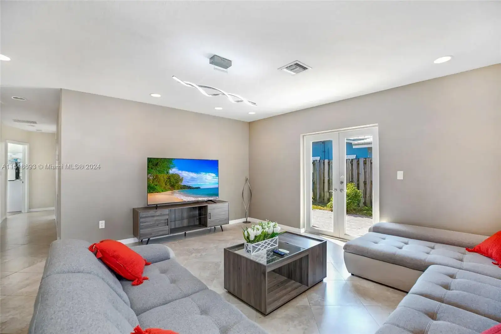 4710 NE 18th Ter, Fort Lauderdale FL 33308 photo 4