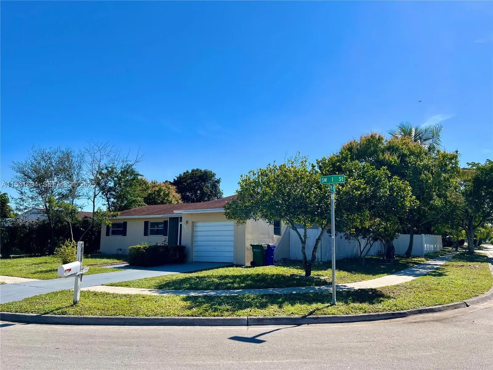 6990 SW 1st St, Margate FL 33068 photo 4