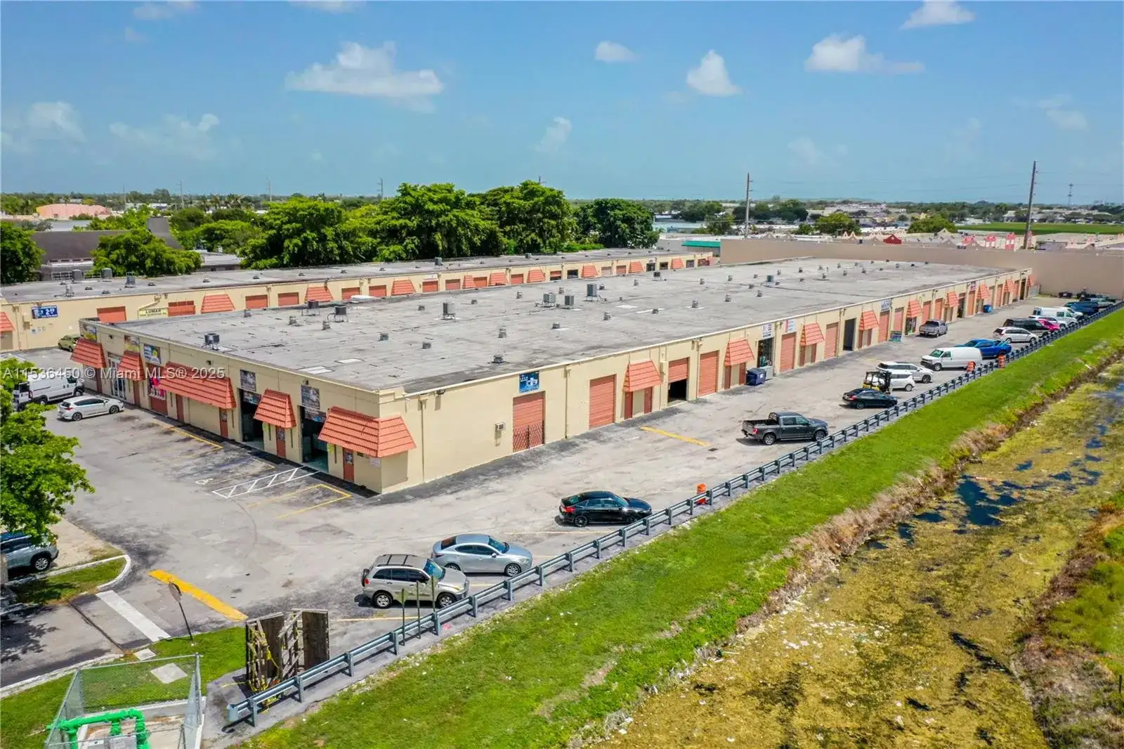 10890 QUAIL ROOST DR, Miami FL 33157 photo 4