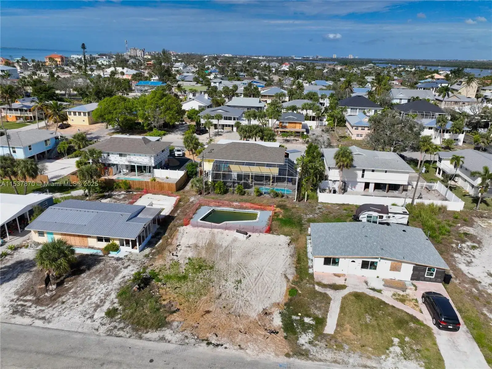 161 HIBISCUS DR, Fort Myers FL 33931 photo 4