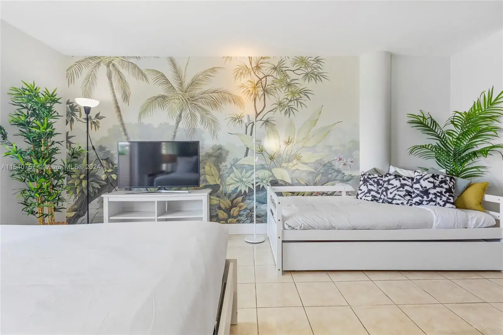 7904 West Dr # 304, North Bay Village FL 33141 photo 3