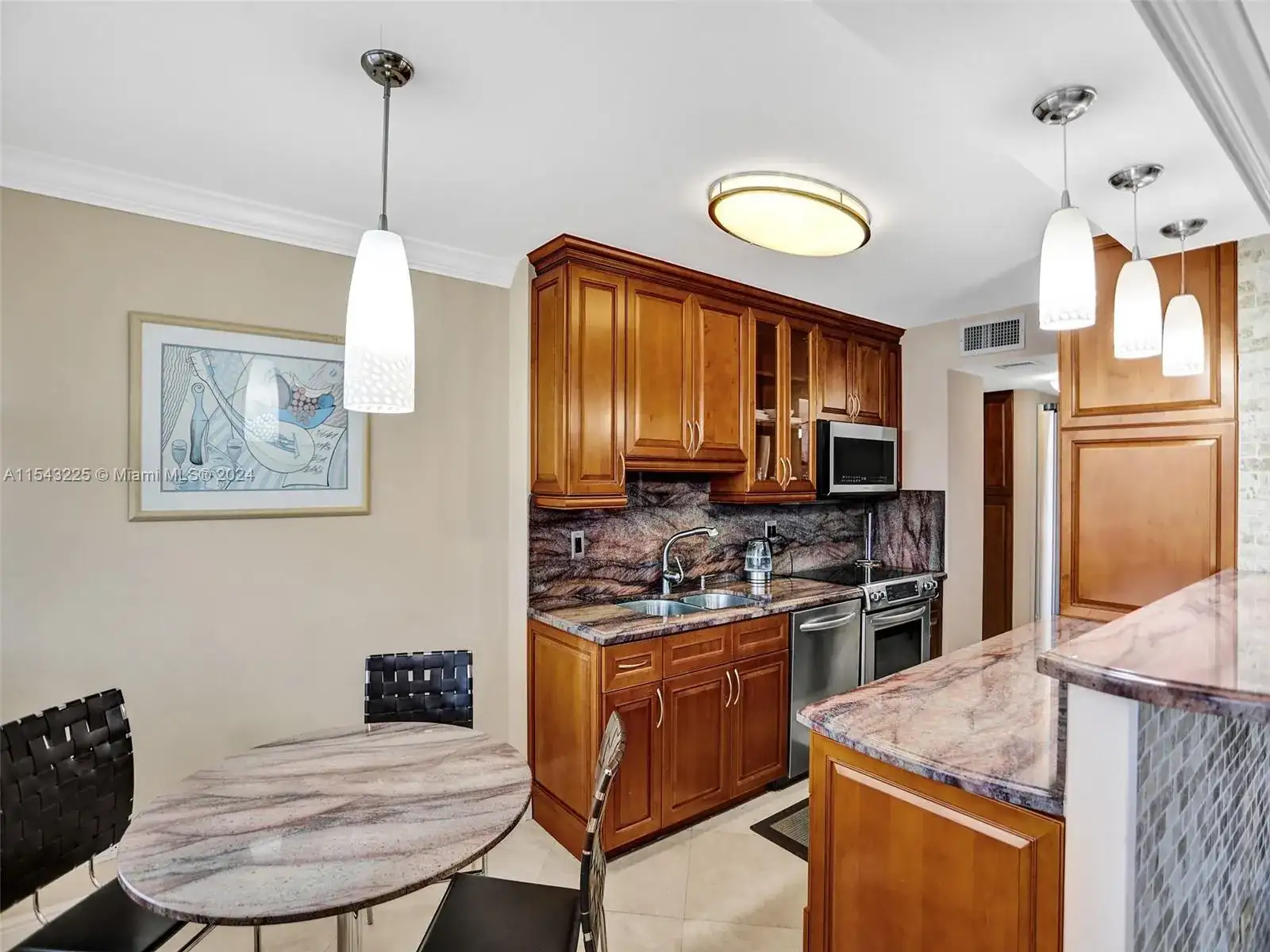 251 174th St # 2220, Sunny Isles Beach FL 33160 photo 3