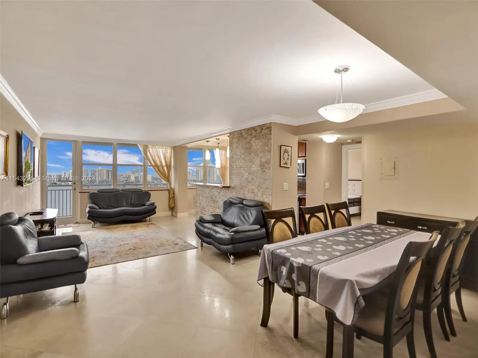 251 174th St # 2220, Sunny Isles Beach FL 33160 photo 5