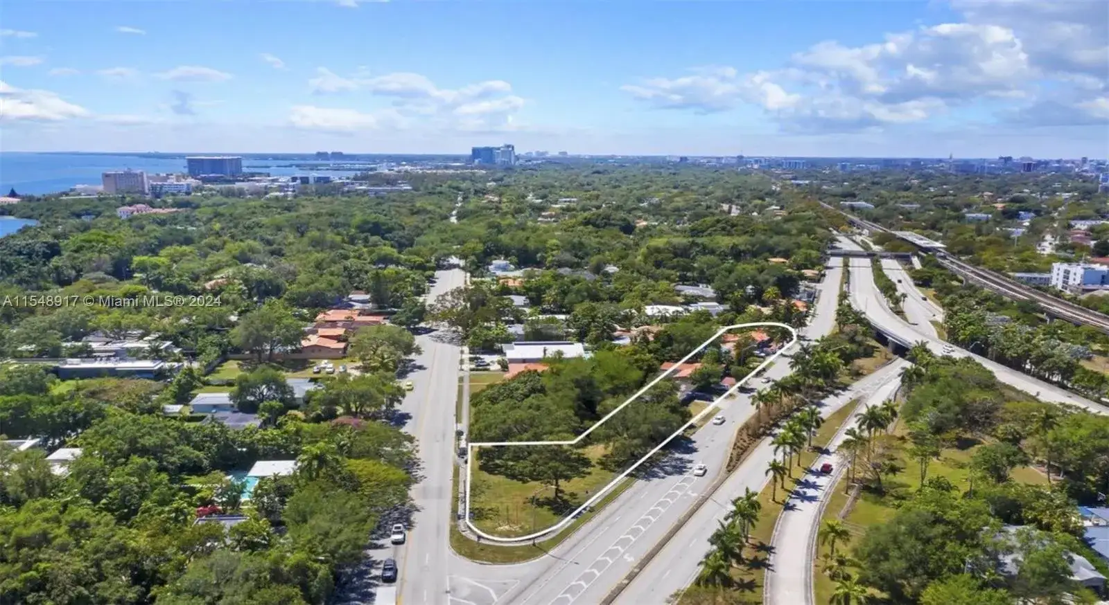 2900 S Miami Ave, Miami FL 33129 photo 4