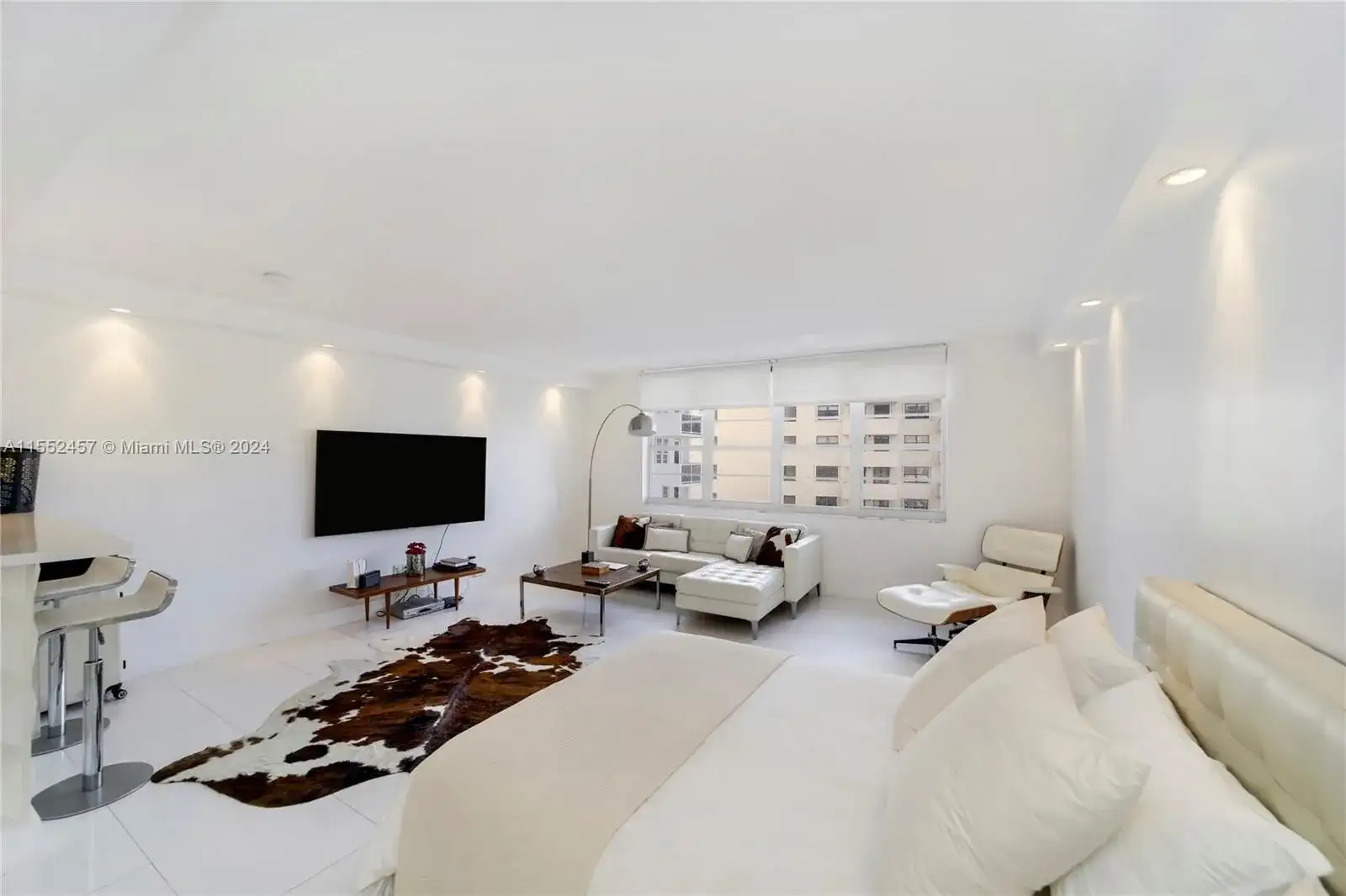 100 Lincoln Rd # 605, Miami Beach FL 33139 photo 2