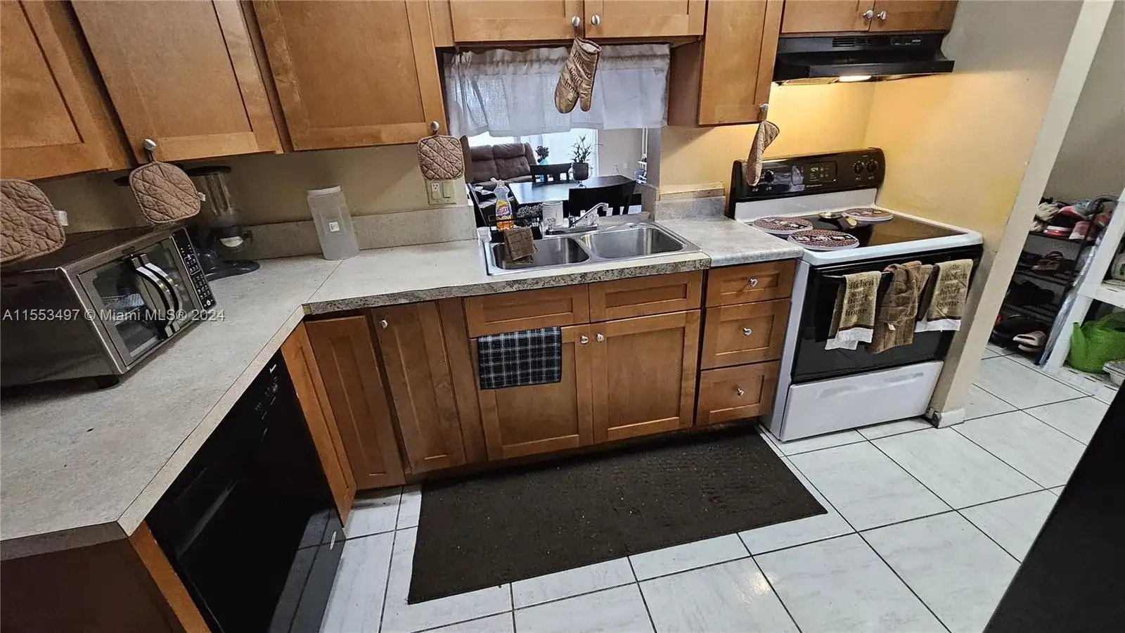 2800 NW 56th Ave # A403, Lauderhill FL 33313 photo 3