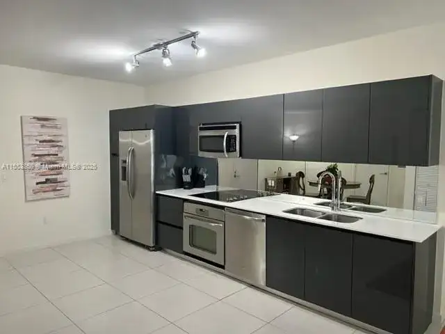 31 SE 6th St # 1606, Miami FL 33131 photo 4