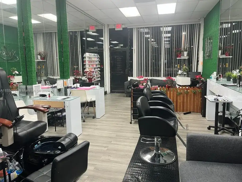 11400 W FLAGLER ST, Sweetwater FL 33174 photo 3