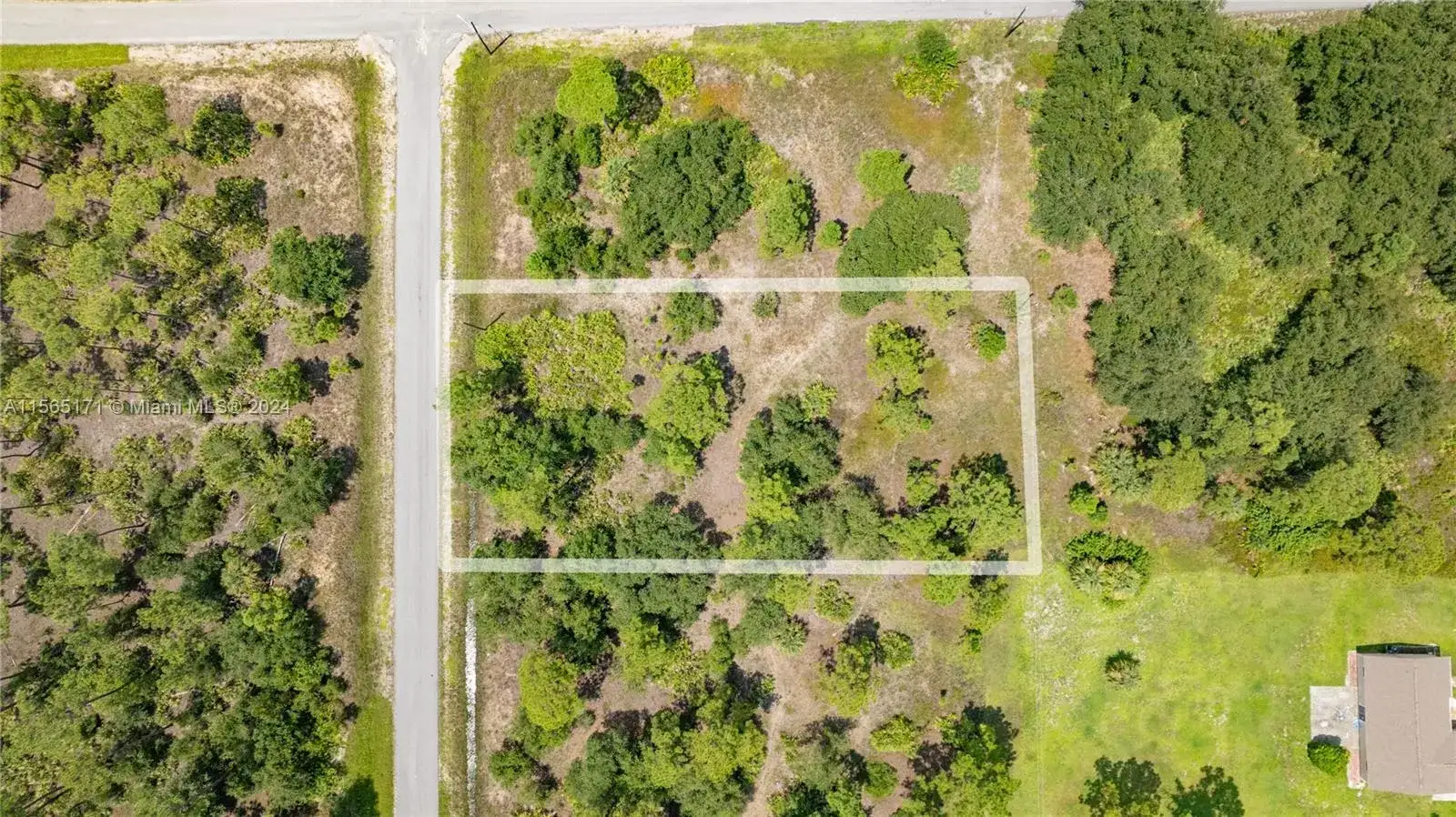 1420 Clayton Ave, Lehigh Acres FL 33972 photo 3