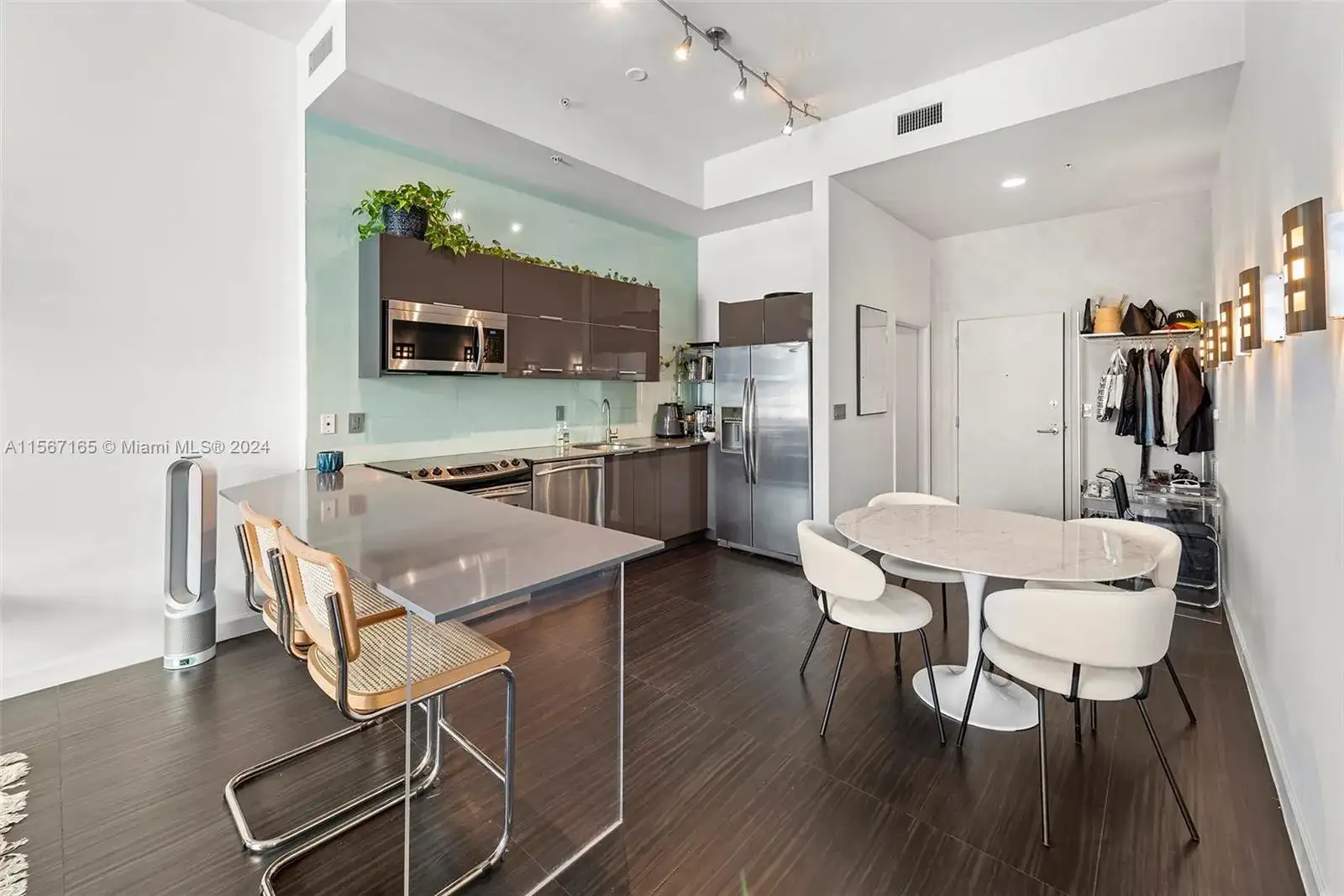 2001 Meridian Ave # 517, Miami Beach FL 33139 photo 5