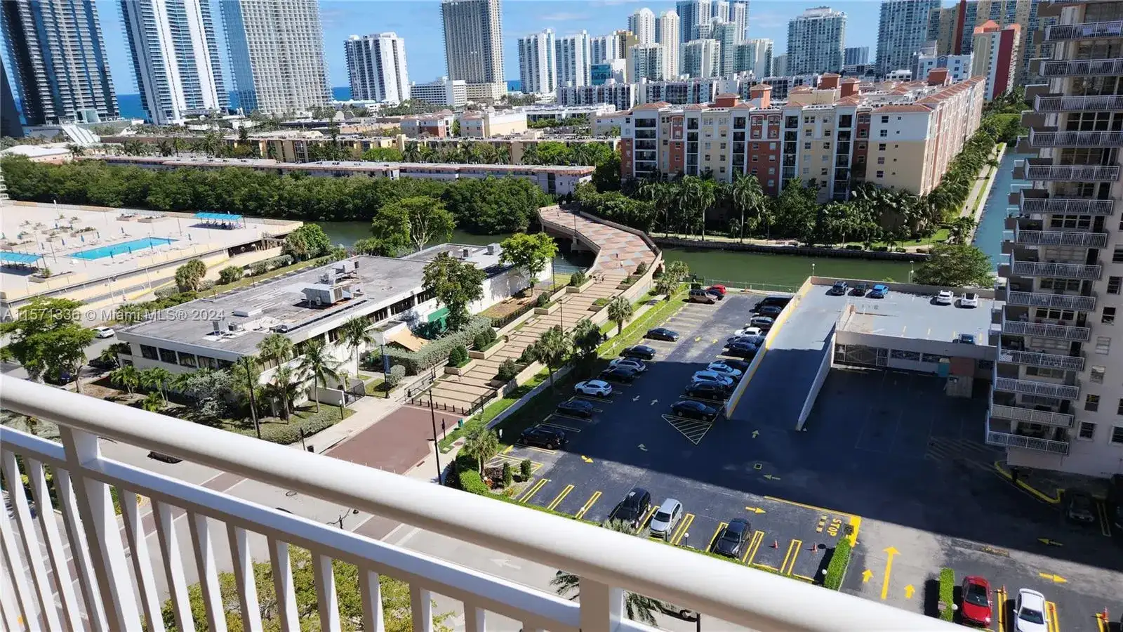 251 174th St # 1414, Sunny Isles Beach FL 33160 photo 2