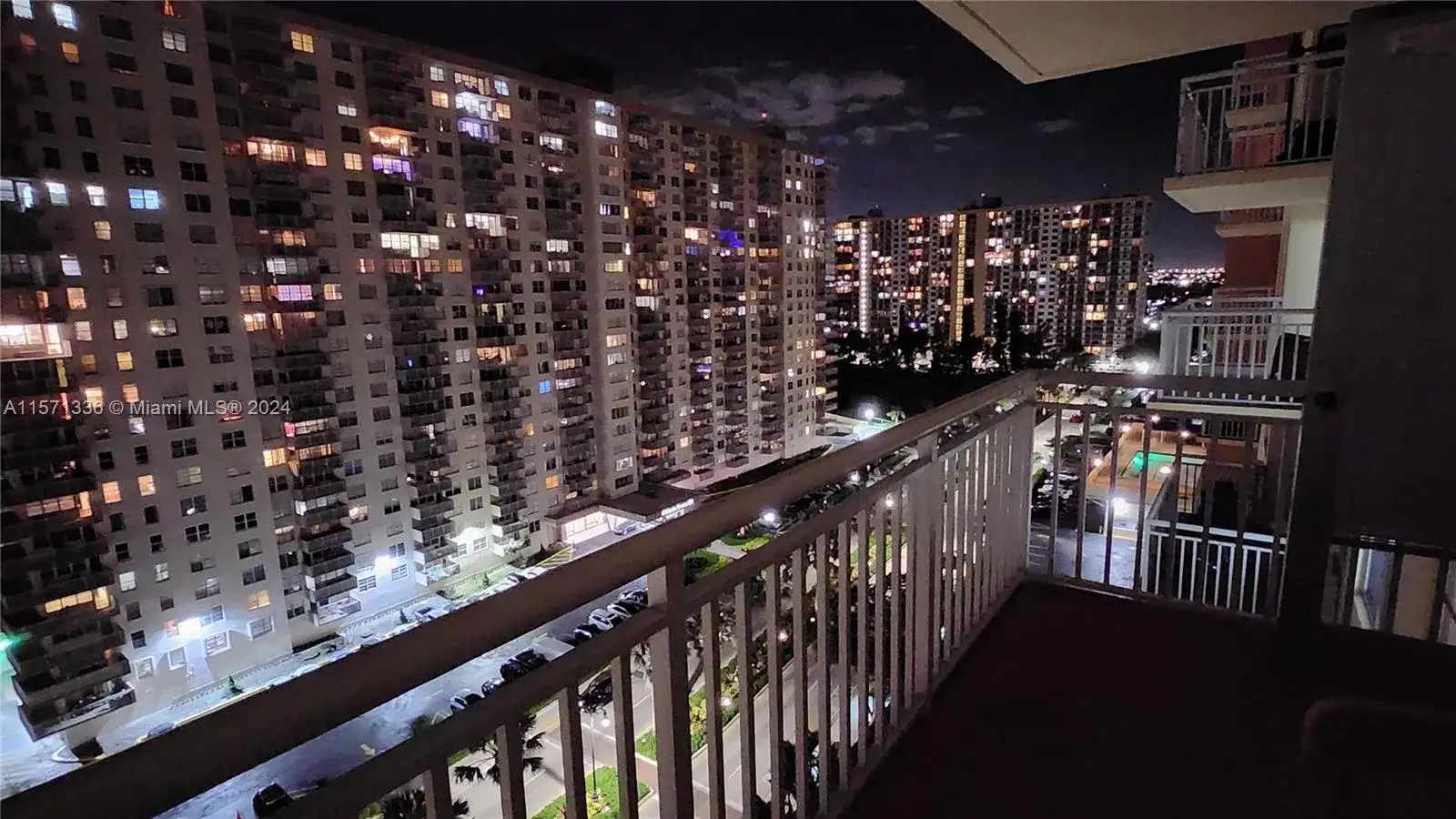 251 174th St # 1414, Sunny Isles Beach FL 33160 photo 3