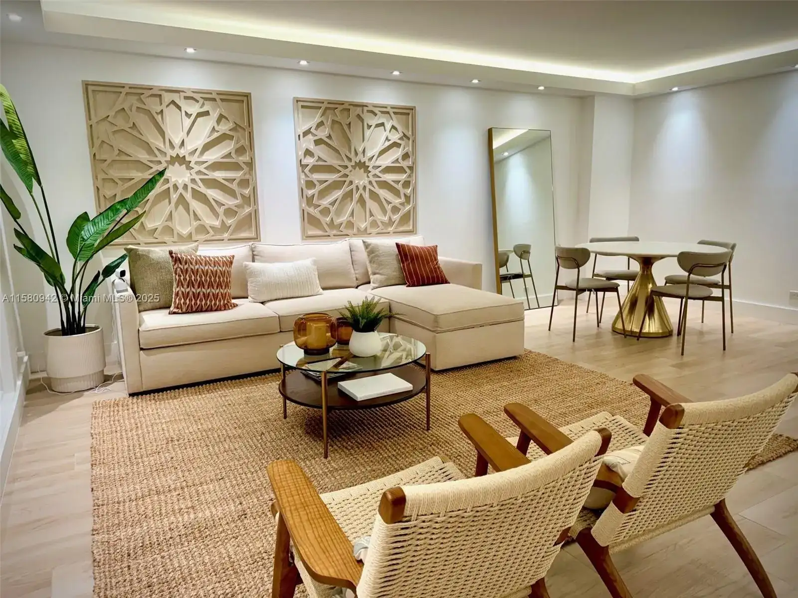 2301 Collins Ave # 837, Miami Beach FL 33139 photo 2