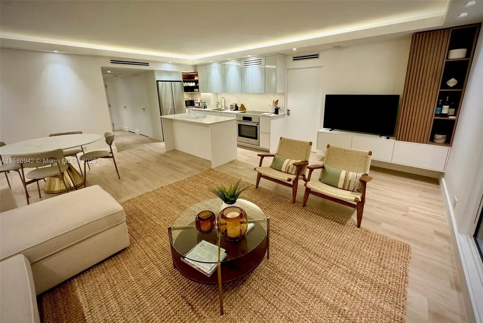 2301 Collins Ave # 837, Miami Beach FL 33139 photo 5
