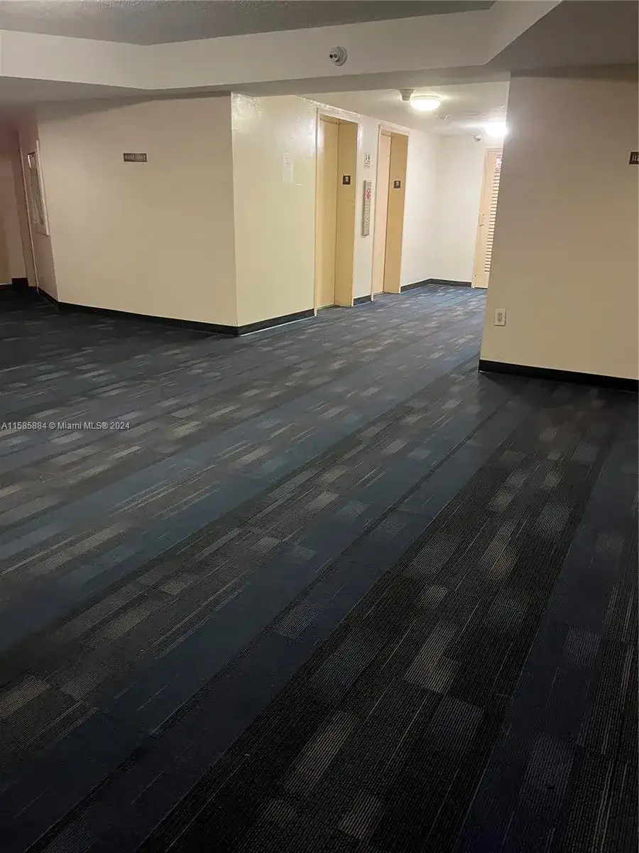 1351 NE Miami Gardens Dr # 1121E, Miami FL 33179 photo 3