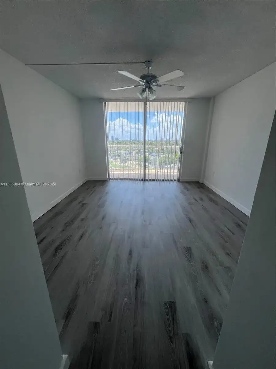 1351 NE Miami Gardens Dr # 1121E, Miami FL 33179 photo 4