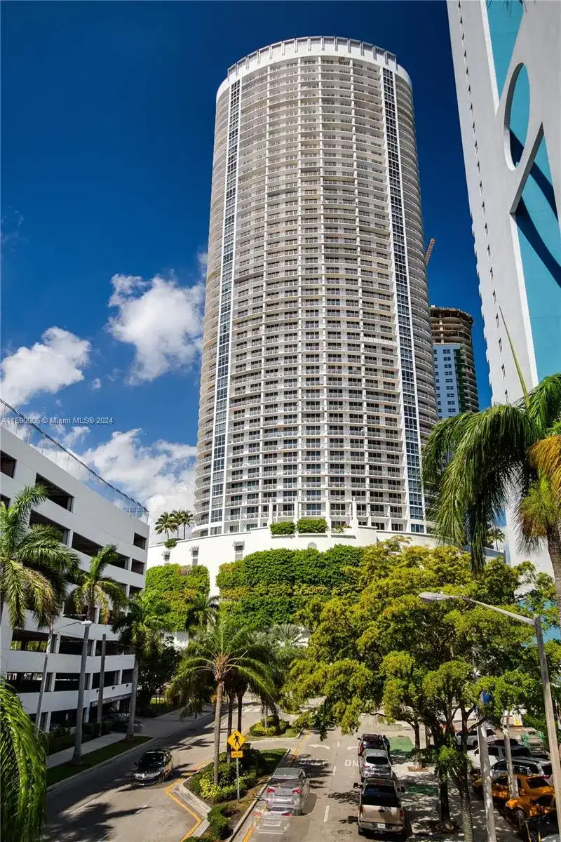 1750 N Bayshore Dr # 3512, Miami FL 33132 photo 2