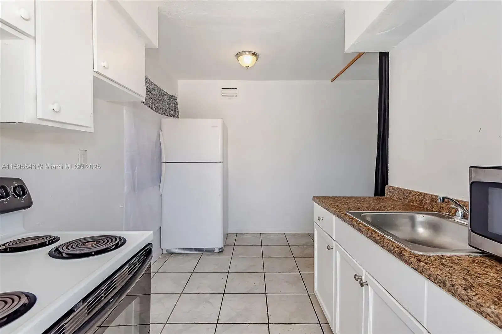 5600 NW 7th Ct # 14, Miami FL 33127 photo 3