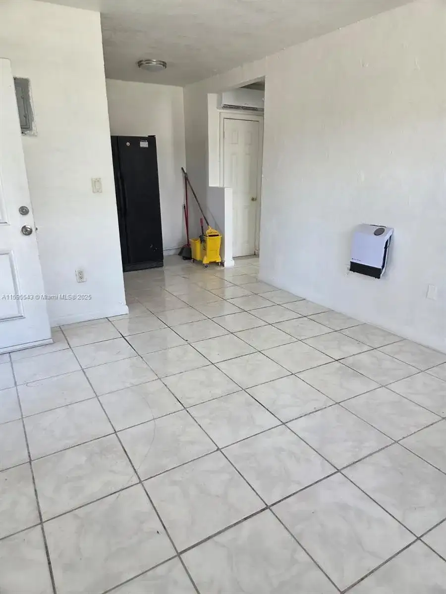 5600 NW 7th Ct # 14, Miami FL 33127 photo 5