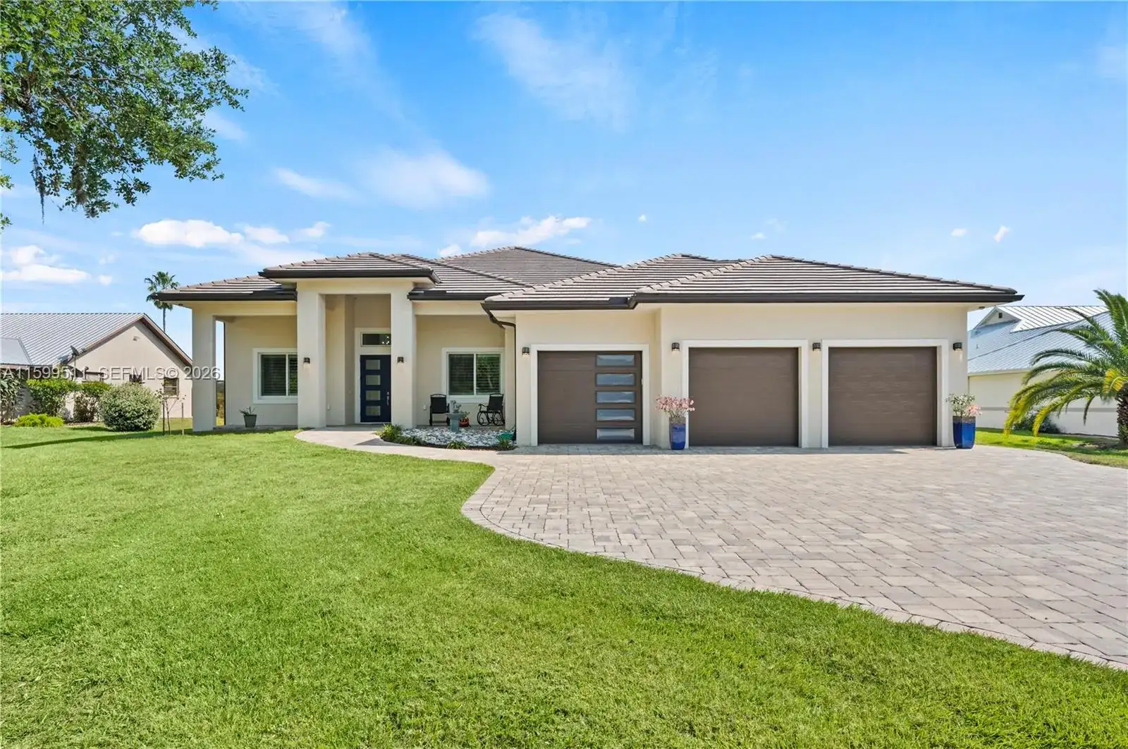 1311 Riverbend Drive, La Belle FL 33935 photo 2