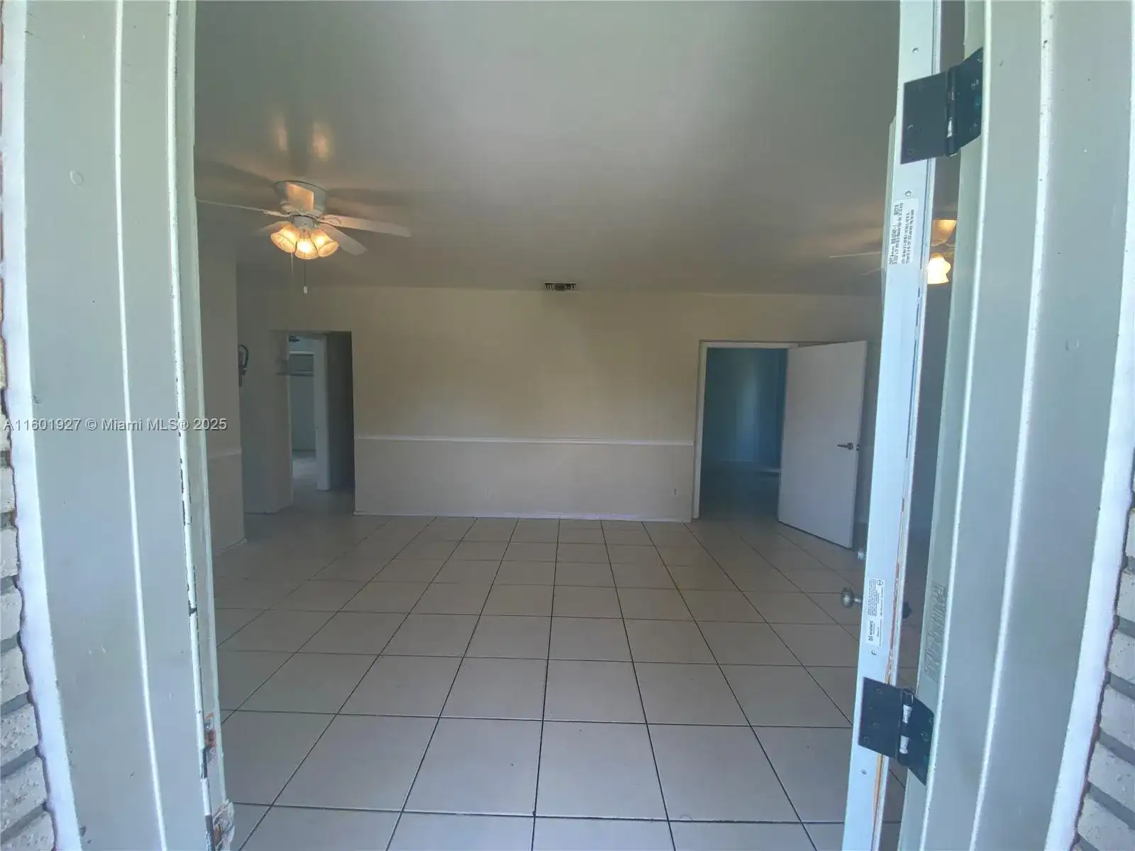 1739 SW 28th Ter, Fort Lauderdale FL 33312 photo 4