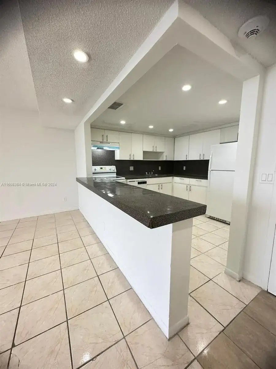 13499 Biscayne Blvd # 1209, North Miami FL 33181 photo 4