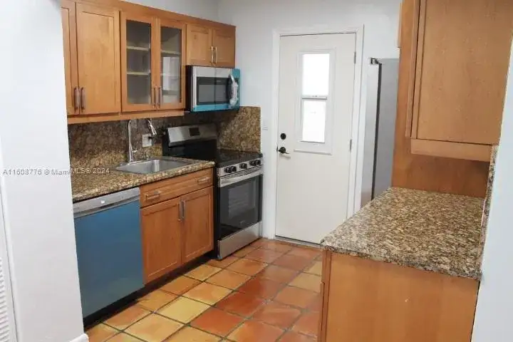 2930 Day Ave # N302, Miami FL 33133 photo 2