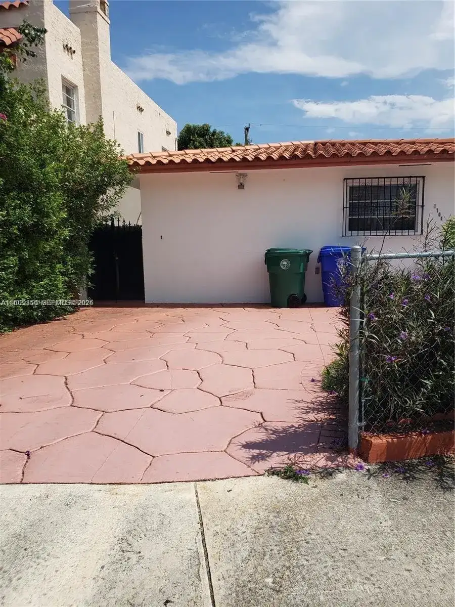 1101 SW 17th Ave, Miami FL 33135 photo 4