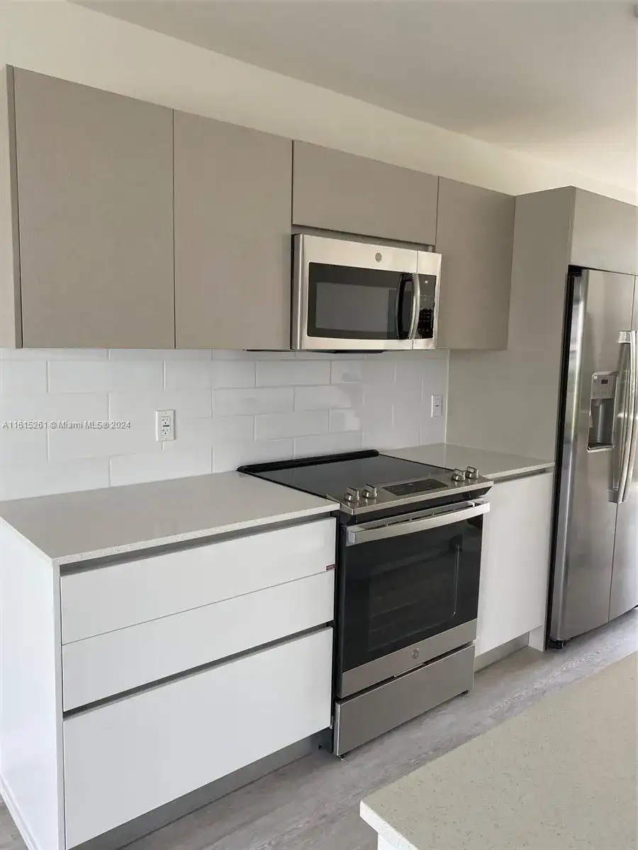 2505 NE 193rd St # 4207, Miami FL 33180 photo 5