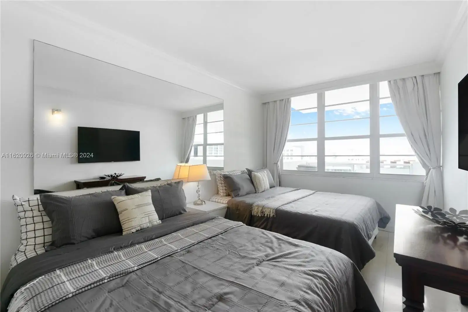 100 Lincoln Rd # 820, Miami Beach FL 33139 photo 5