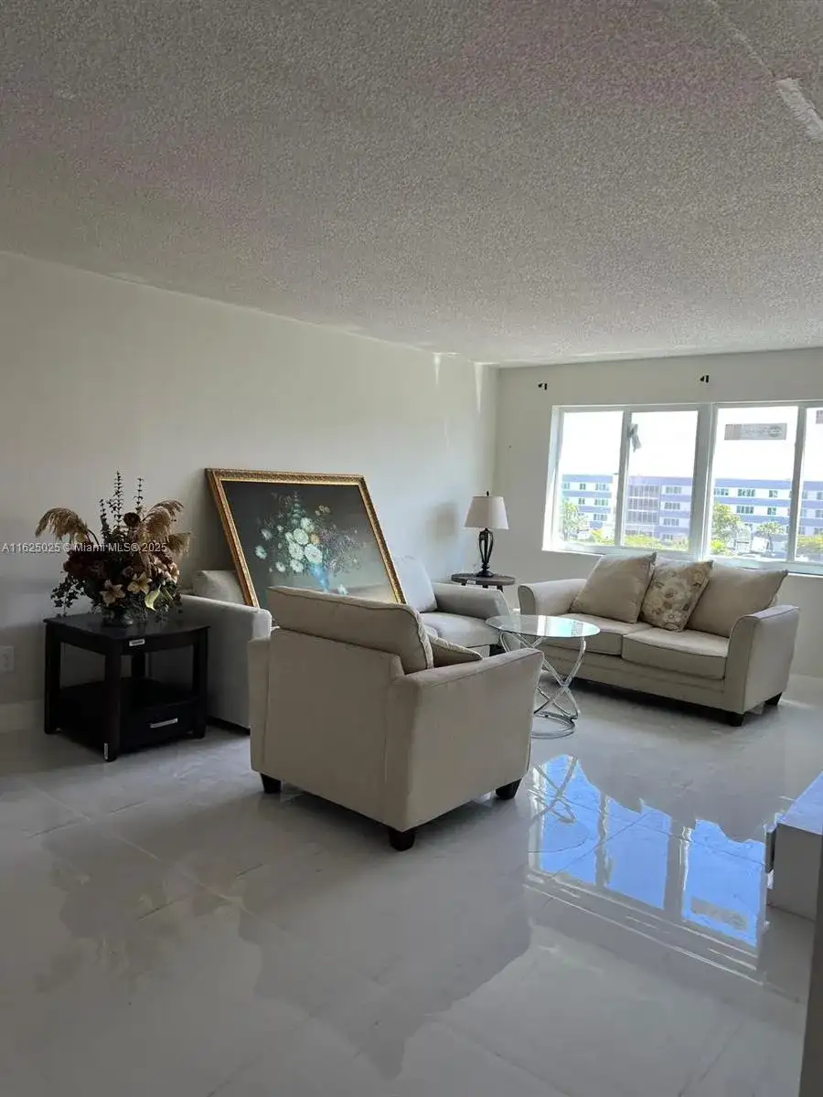 14840 Naranja Lakes Blvd, Homestead FL 33032 photo 2