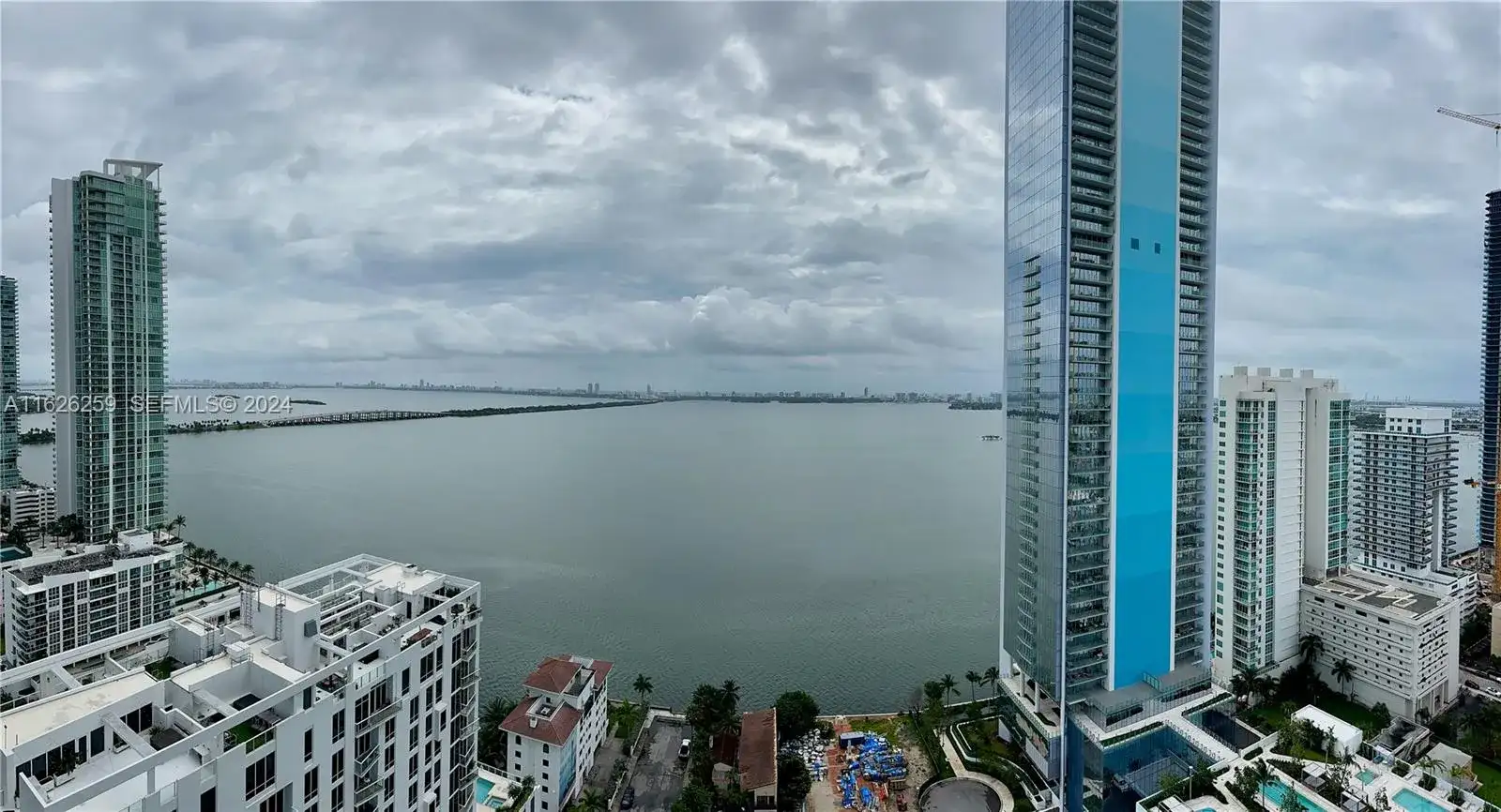 600 NE 27th St # 2302, Miami FL 33137 photo 3