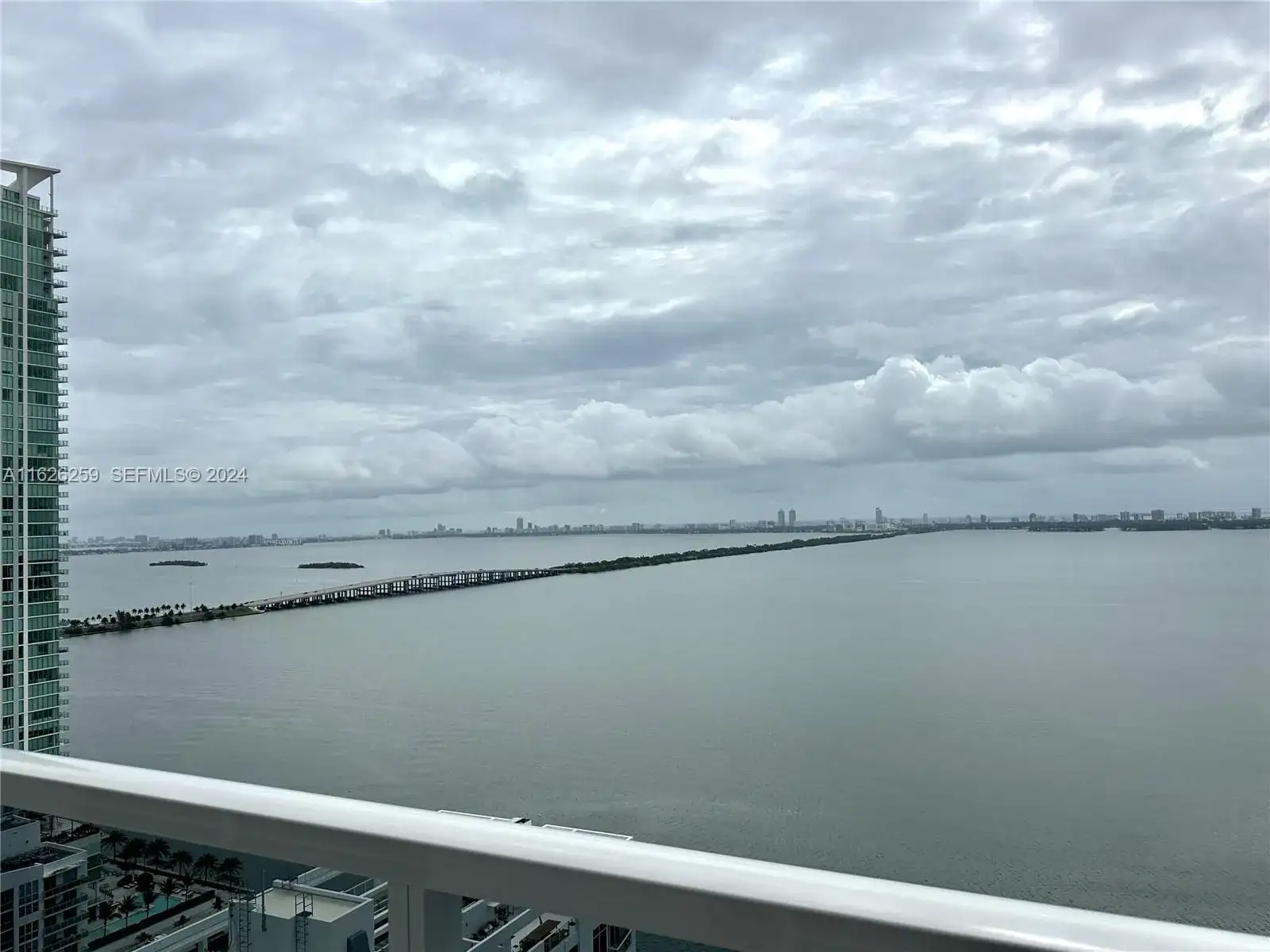 600 NE 27th St # 2302, Miami FL 33137 photo 4