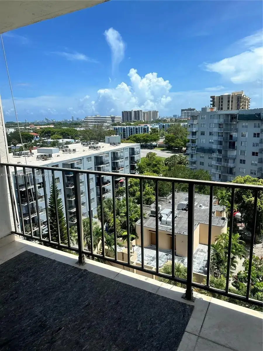 1470 NE 125th Ter # 9, North Miami FL 33161 photo 3