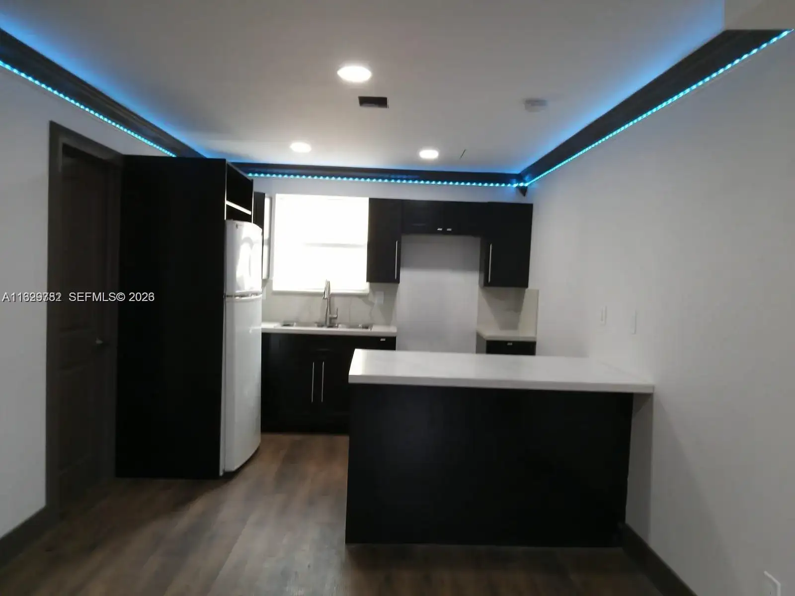 2720 NW 29th St # 2720, Miami FL 33142 photo 2