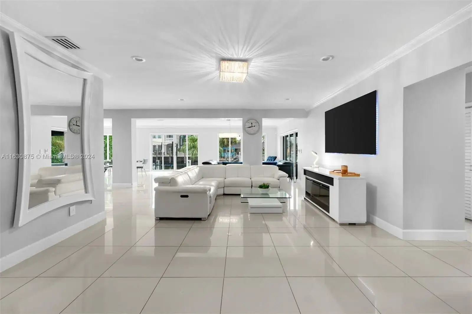 3263 NE 166th St, North Miami Beach FL 33160 photo 4
