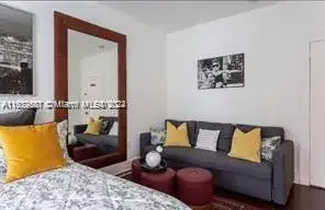 1611 Michigan Ave # 5, Miami Beach FL 33139 photo 2