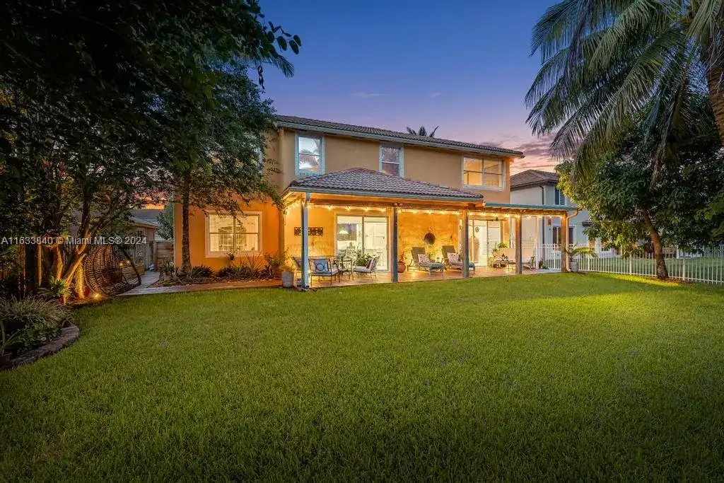 13134 NW 13th St, Pembroke Pines FL 33028 photo 3