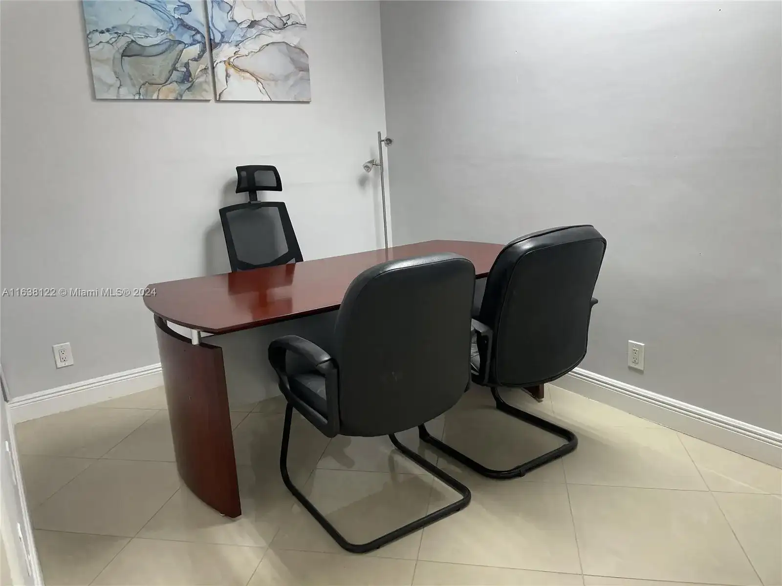 2801 Greene St, Hollywood FL 33020 photo 2