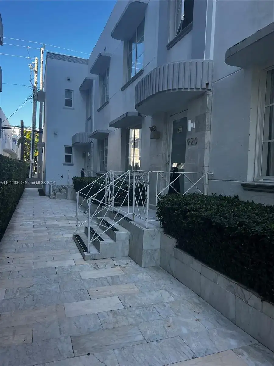 920 Jefferson Ave # 3, Miami Beach FL 33139 photo 2