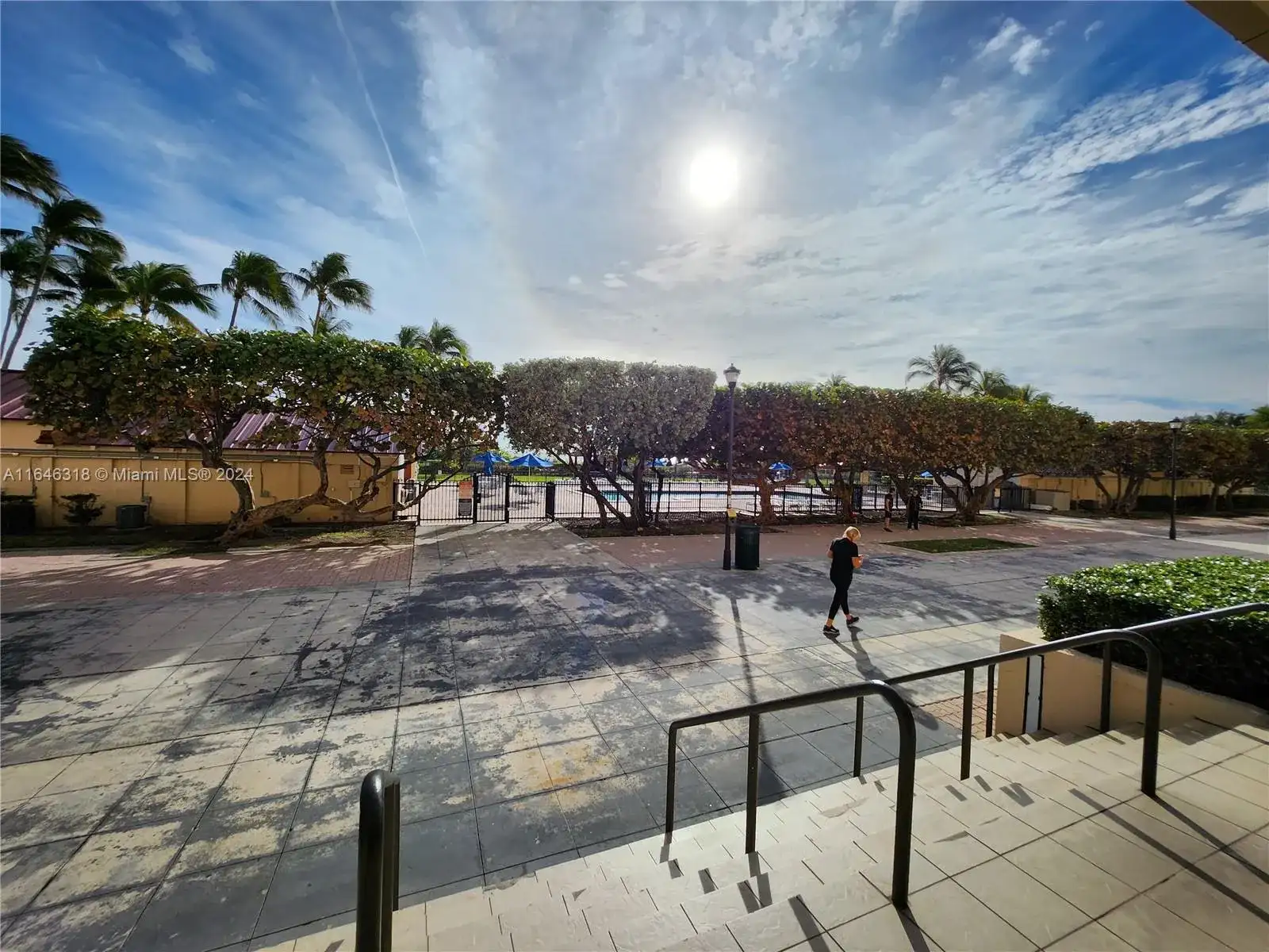2555 Collins Ave # 306, Miami Beach FL 33140 photo 3
