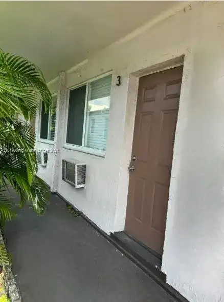 800 N federal hwy # 5, Hollywood FL 33020 photo 3