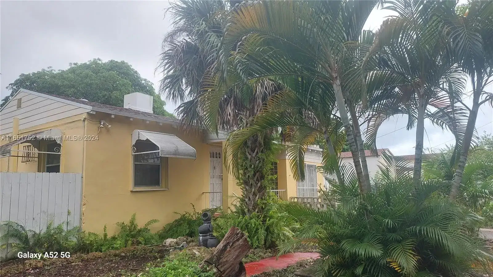 748 NE 127th St, North Miami FL 33161 photo 2