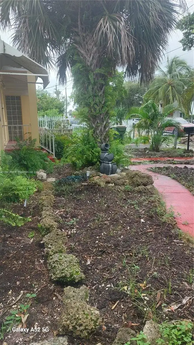 748 NE 127th St, North Miami FL 33161 photo 3